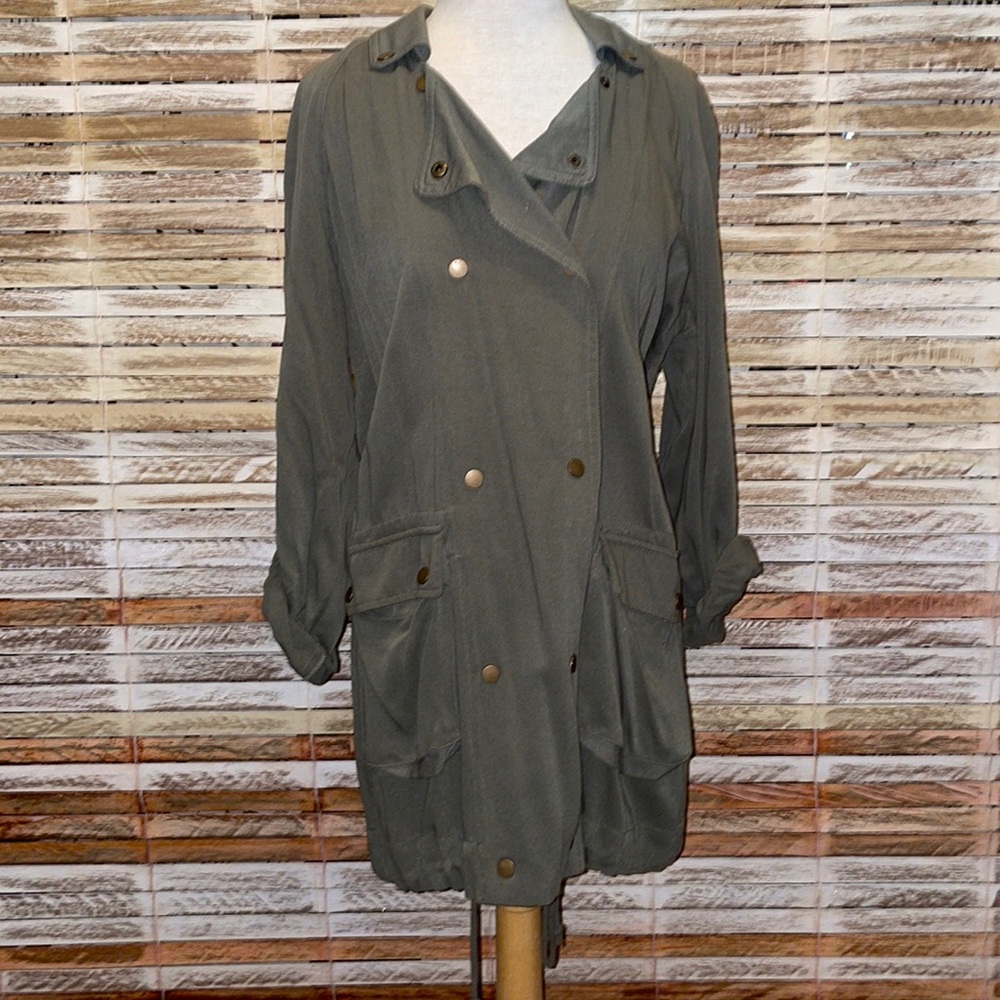 Lightweight olive jacket